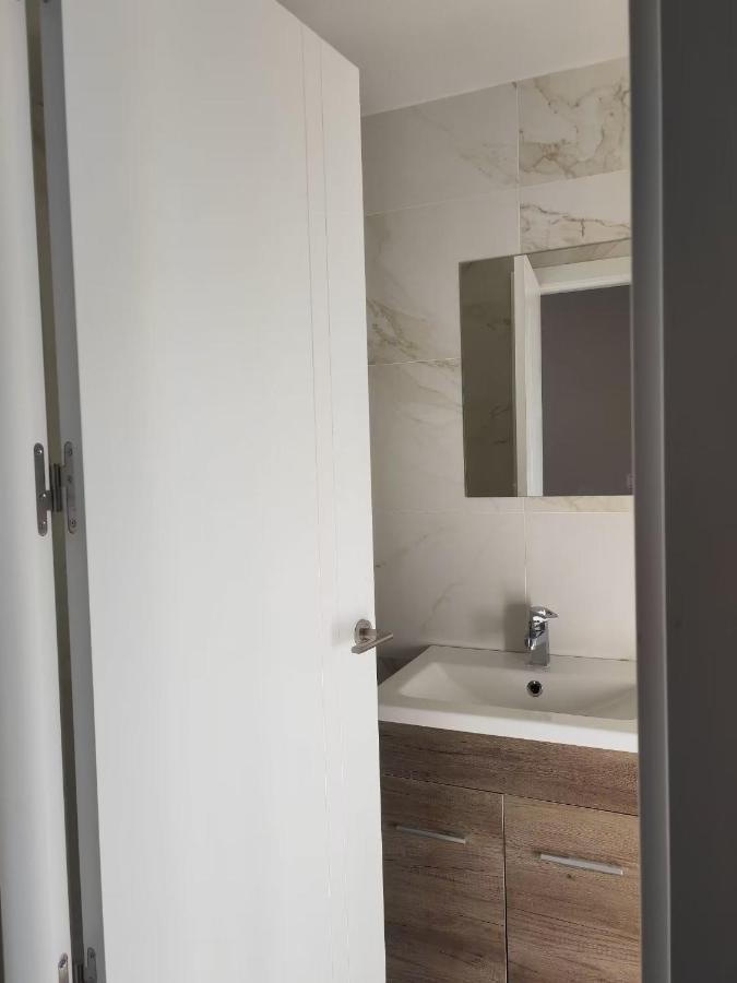 Hostal Golden 21*** Мадрид Екстериор снимка